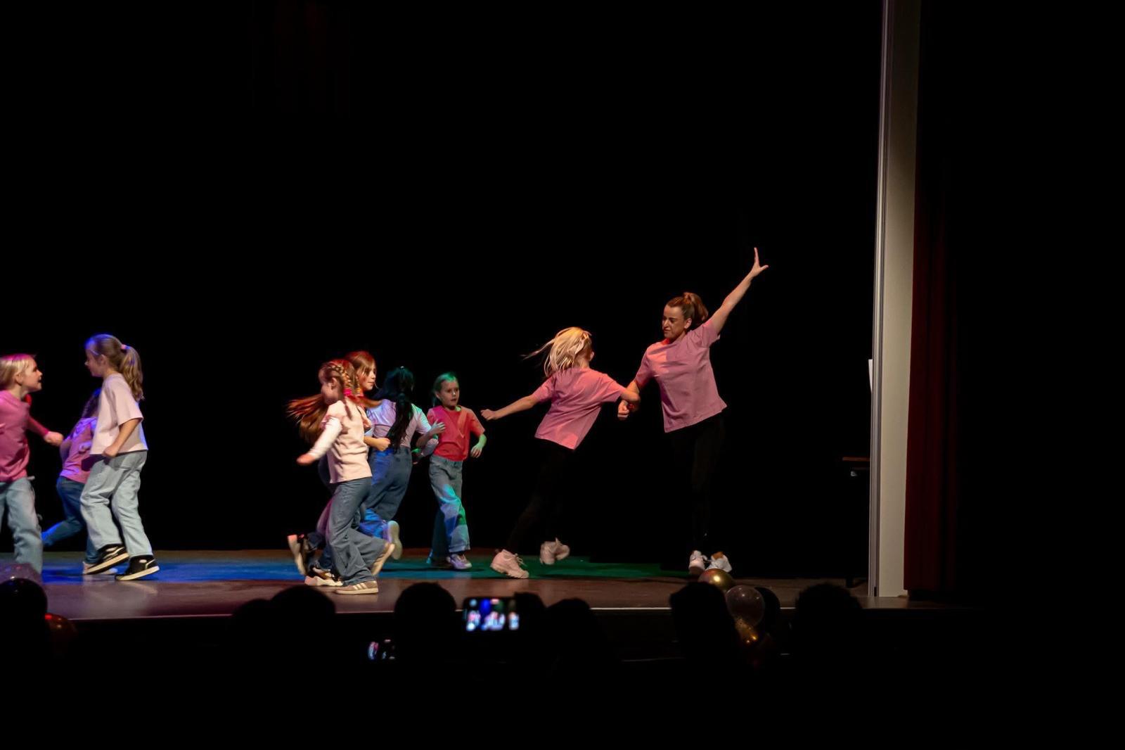 Foto over iris dance 1